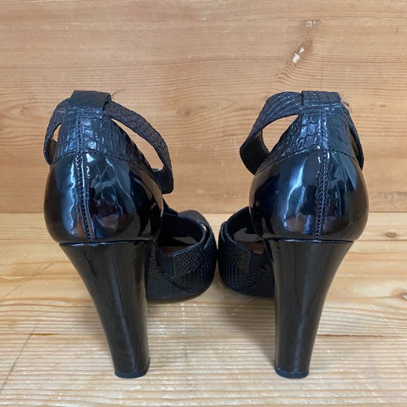 Gianni Bini, size 8, Black heels - Picture 2 of 4